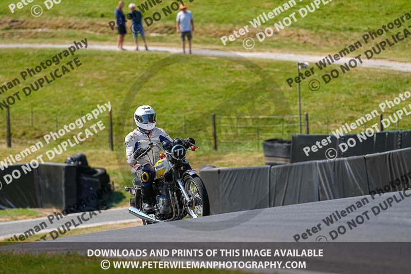 cadwell park;cadwell park photographs;cadwell trackday photographs;enduro digital images;event digital images;eventdigitalimages;peter wileman photography;racing digital images;trackday digital images;trackday photos